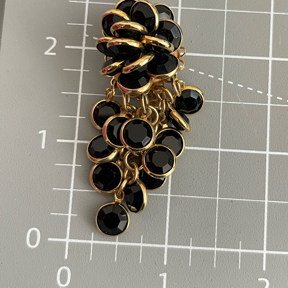 Sorrelli Signed Vntg GoldTone&Black Crystal Cluster Chandelier Clip On Earrings - Picture 5 of 5